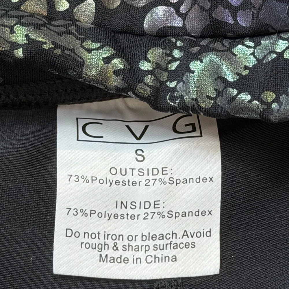 CVG Constantly Varied Gear Athletic Skort Snake Print Holographic Shorts Sz S - Picture 7 of 10